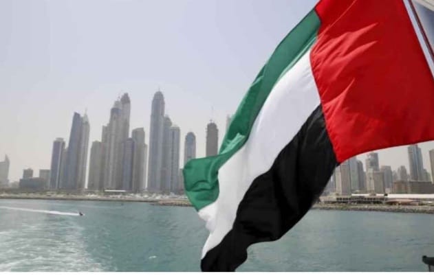الإمارات تعتمد نظام عمل اسبوعي جديد.