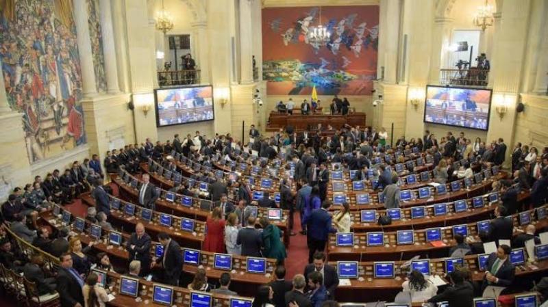 مجلس الشيوخ الكولومبي يعرب عن « رفضه القاطع » و « عدم موافقته المطلقة » على قرار الرئيس الاعتراف بالجمهورية الوهمية