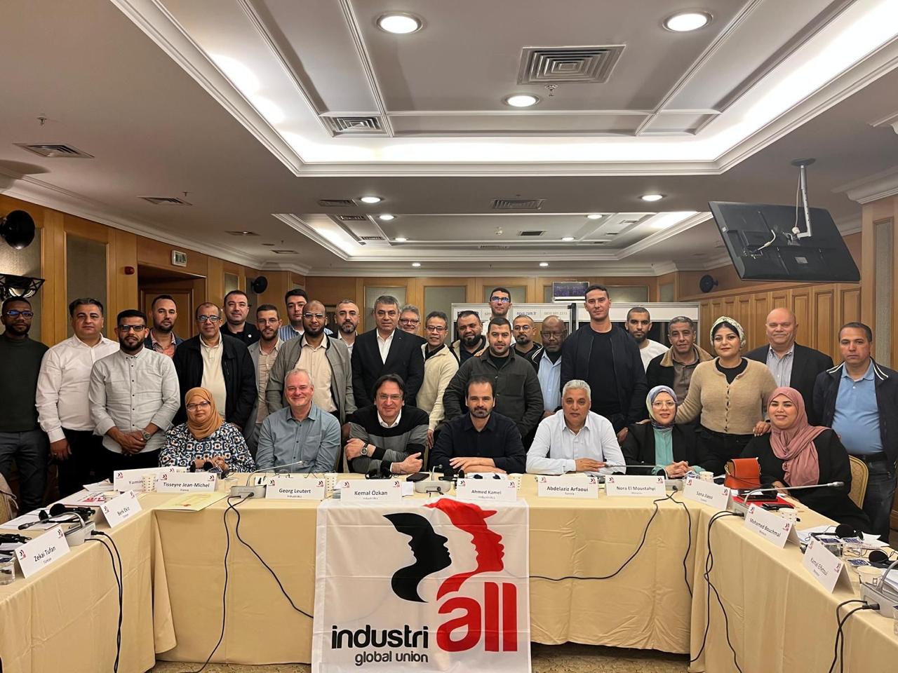 وفد عن الجامعة الوطنية للحديد والصناعات التركيبية يشارك في اجتماع الشبكة النقابية الإقليمية للسيارات والطائرات بإسطنبول