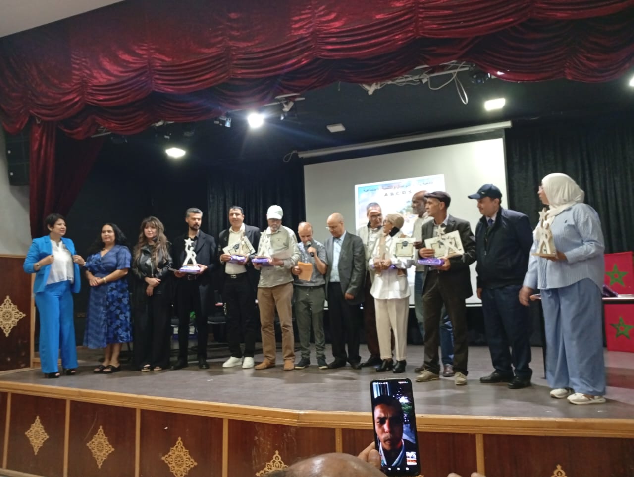 اختتام فعاليات الدورة 19 من المهرجان الدولي للشعر والزجل