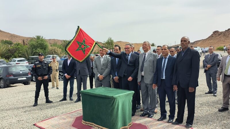عامل إقليم ورزازات يُعطي انطلاقة مشاريع طرقية ومشاريع تأهيل البنيات التحتية
