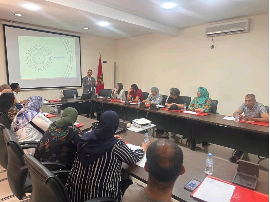 تنظيم يوم تكويني لفائدة المقاولات التعاونية بملحقة غرفة التجارة بخريبكة