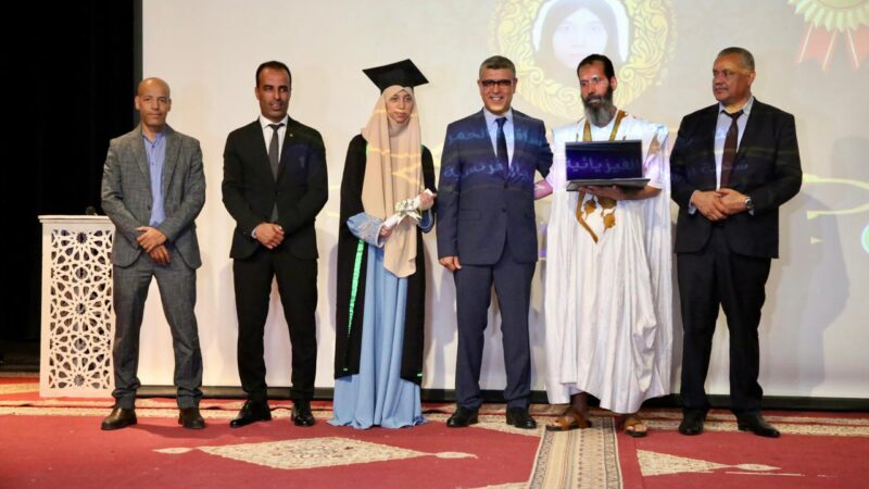 السمارة تحتفي بمتفوقيها.. عامل الإقليم يتوّج النجباء في حفل التميز السنوي