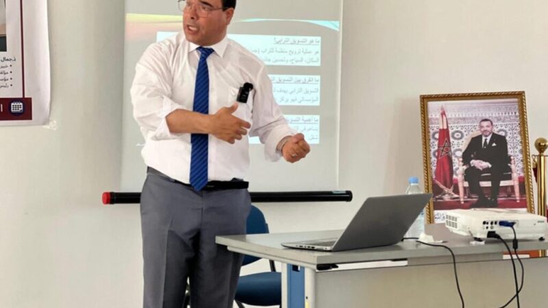 التوقيع على اتفاقية استثمار ضخمة لصناعة الألواح الشمسية..