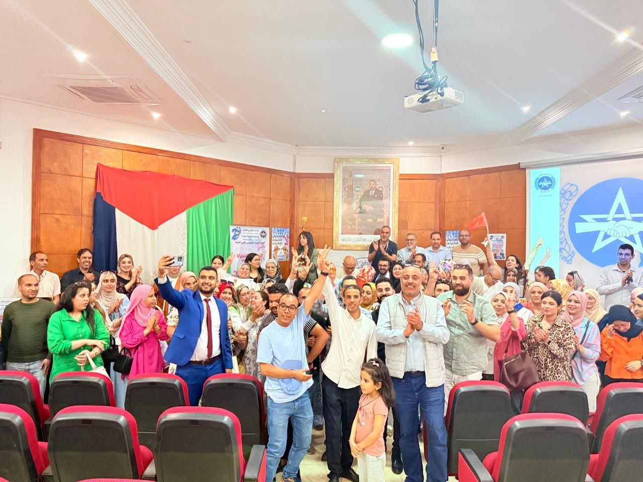 وقفة احتجاجية جهوية للمطالبة بالإفراج عن تعويض البرامج الصحية بجهة بني ملال خنيفرة