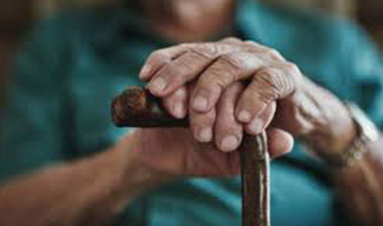 « إعدام صامت » لجيل الوفاء: كيف تحول « الضمان الاجتماعي » إلى مقبرة لمن سهروا على علاج المغاربة؟