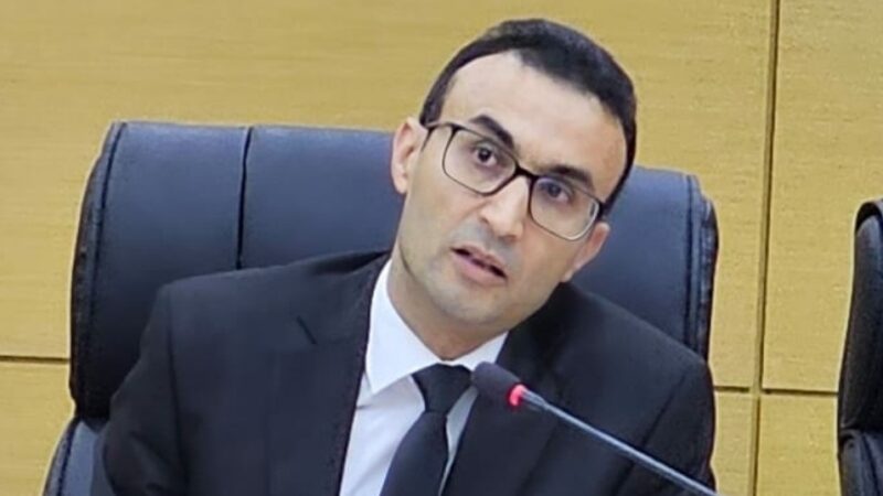 من وراء حذف « وثيقة البيعة «من مشروع قانون العدول؟