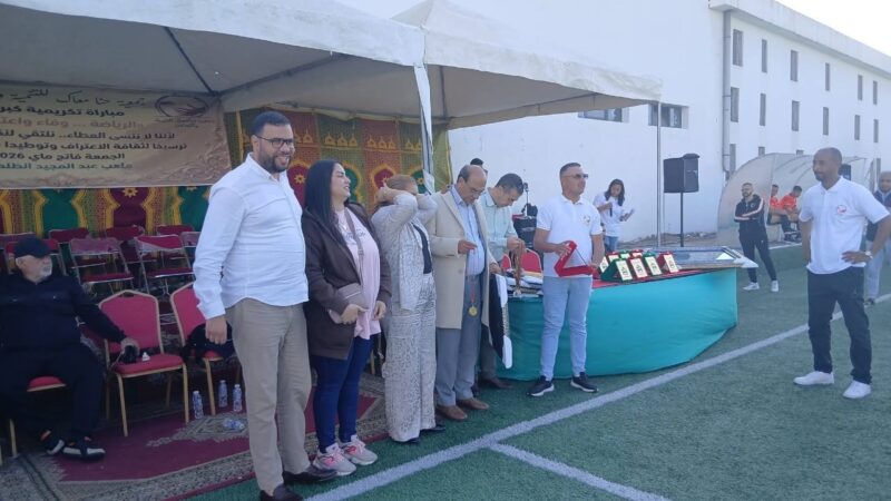 لقاء كروي بطعم الوفاء….. أجواء رائعة وتكريم يليق بالمشاركين