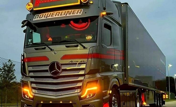 عندما تكسر “شاحنات ورموكات المقالع” الشوارع والطرق بمدينة بنسليمان ونواحيها!! 