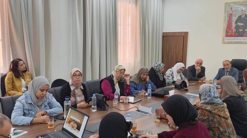 حملة تحسيسية بإقليم الحوز لتعزيز الرضاعة الطبيعية الحصرية وصحة الأم والطفل.